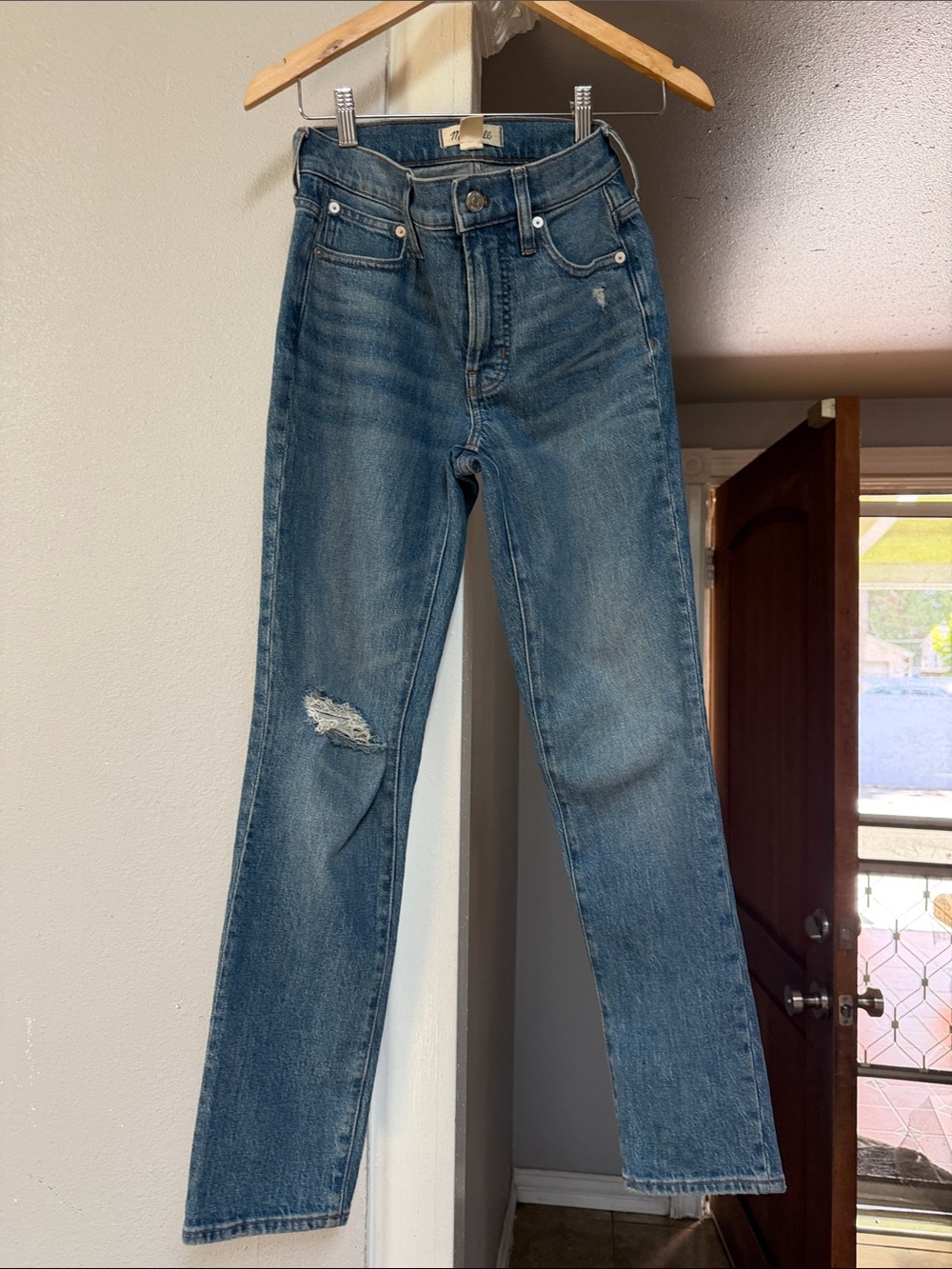 Classic mid-Rise Blue Women’s skinny Jeans